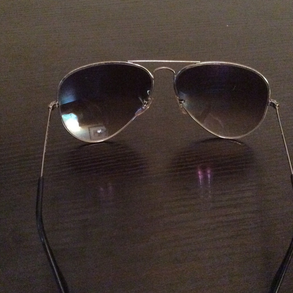 Ray-Ban Sunglasses Authentic - Picture 3 of 3